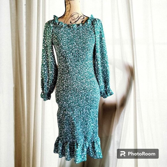 Sarin Mathews Dresses & Skirts - Sarin Mathews  Puff Long Sleeve Bodycon  Green Floral  Dress-M